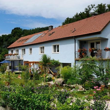 Privatzimmer Langthaler Melk Esterno foto